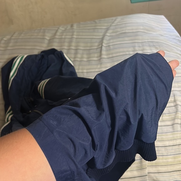 Adidas Windbreaker - Picture 8 of 11